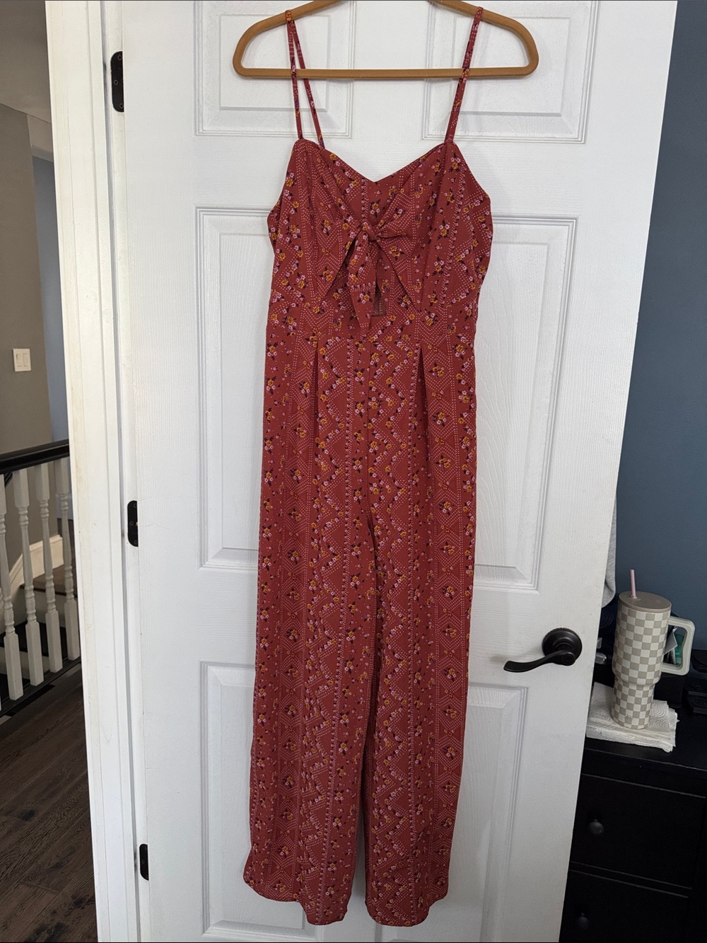 Rust Floral Tie-Front Spaghetti Strap Jumpsuit med/large